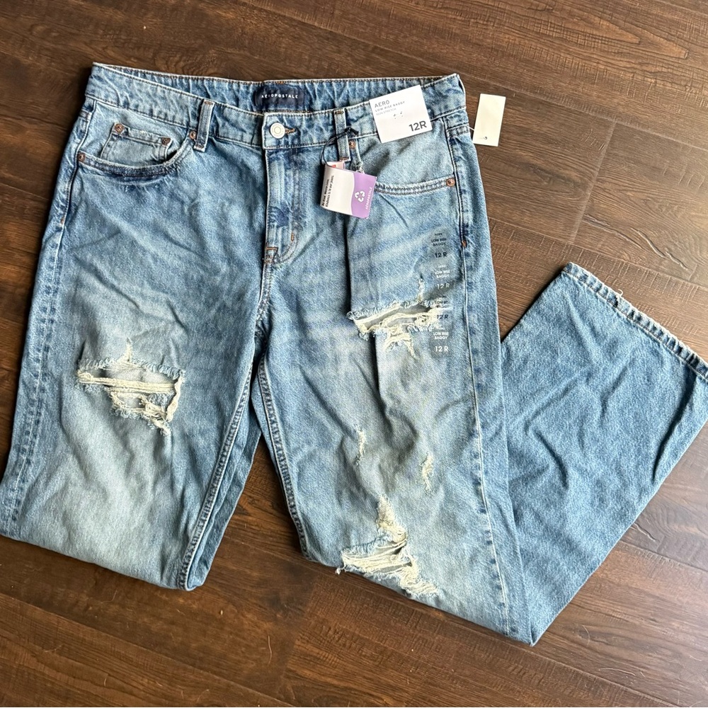 Women’s Aeropostale Medium Wash, Low Rise Distressed Jeans, NWT- Size 12R